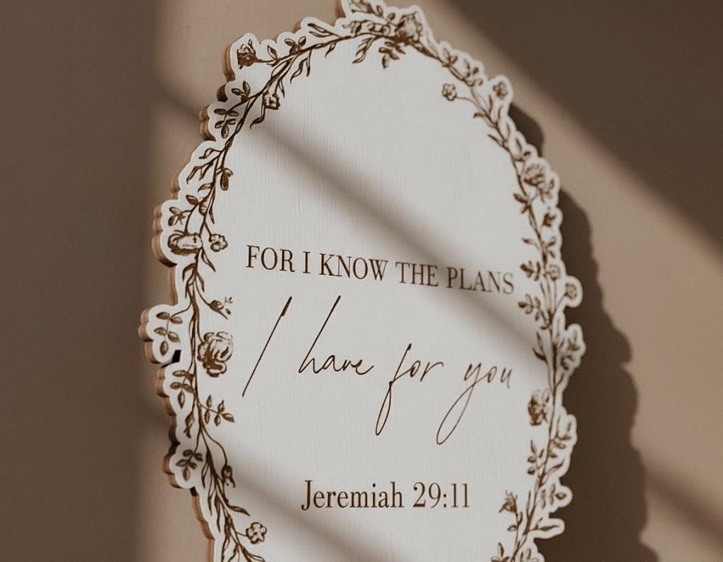 Jeremiah 29:11 Scripture Sign – Personalized Christian Wall Décor