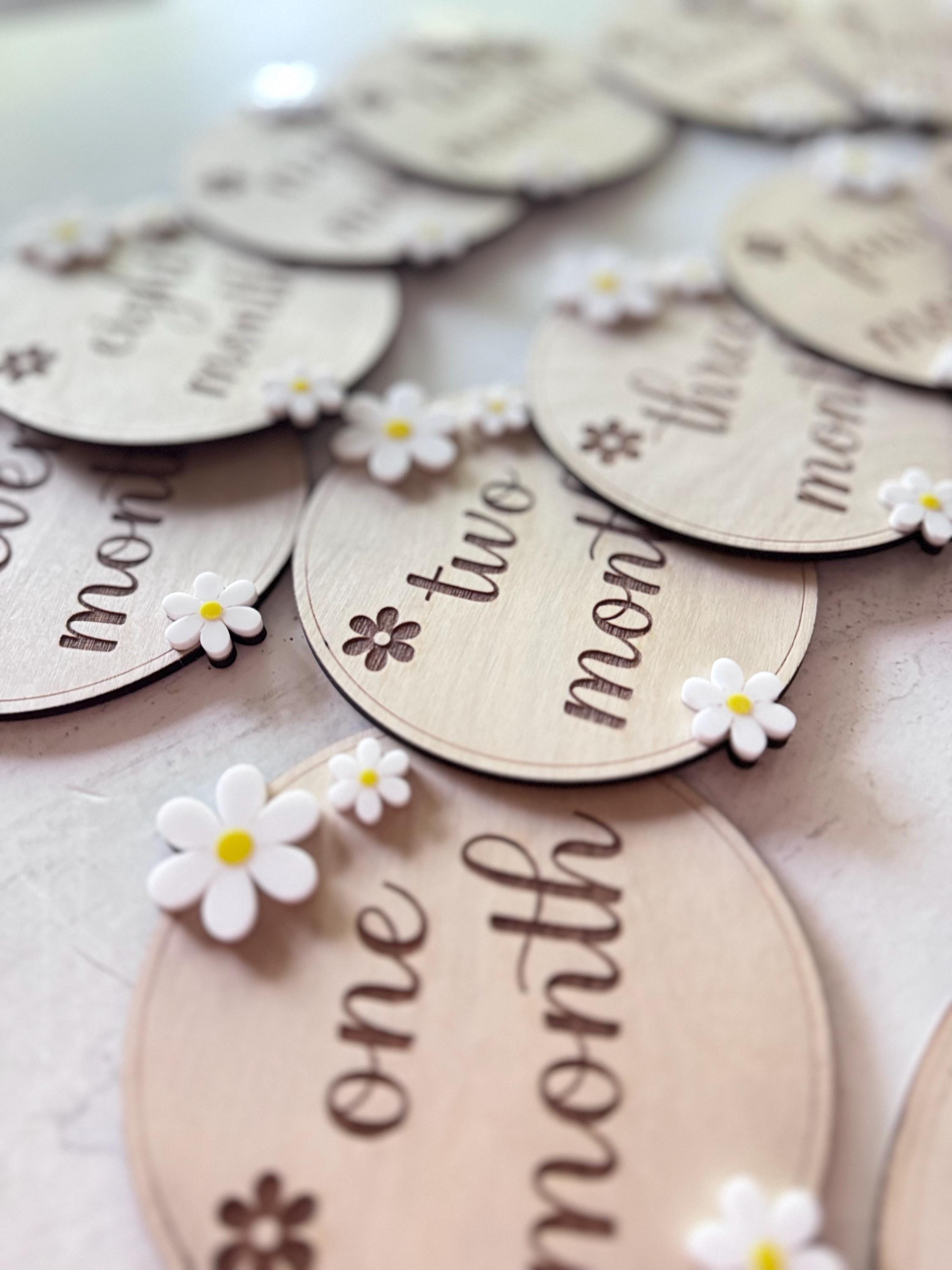 Daisy Baby Monthly Milestones